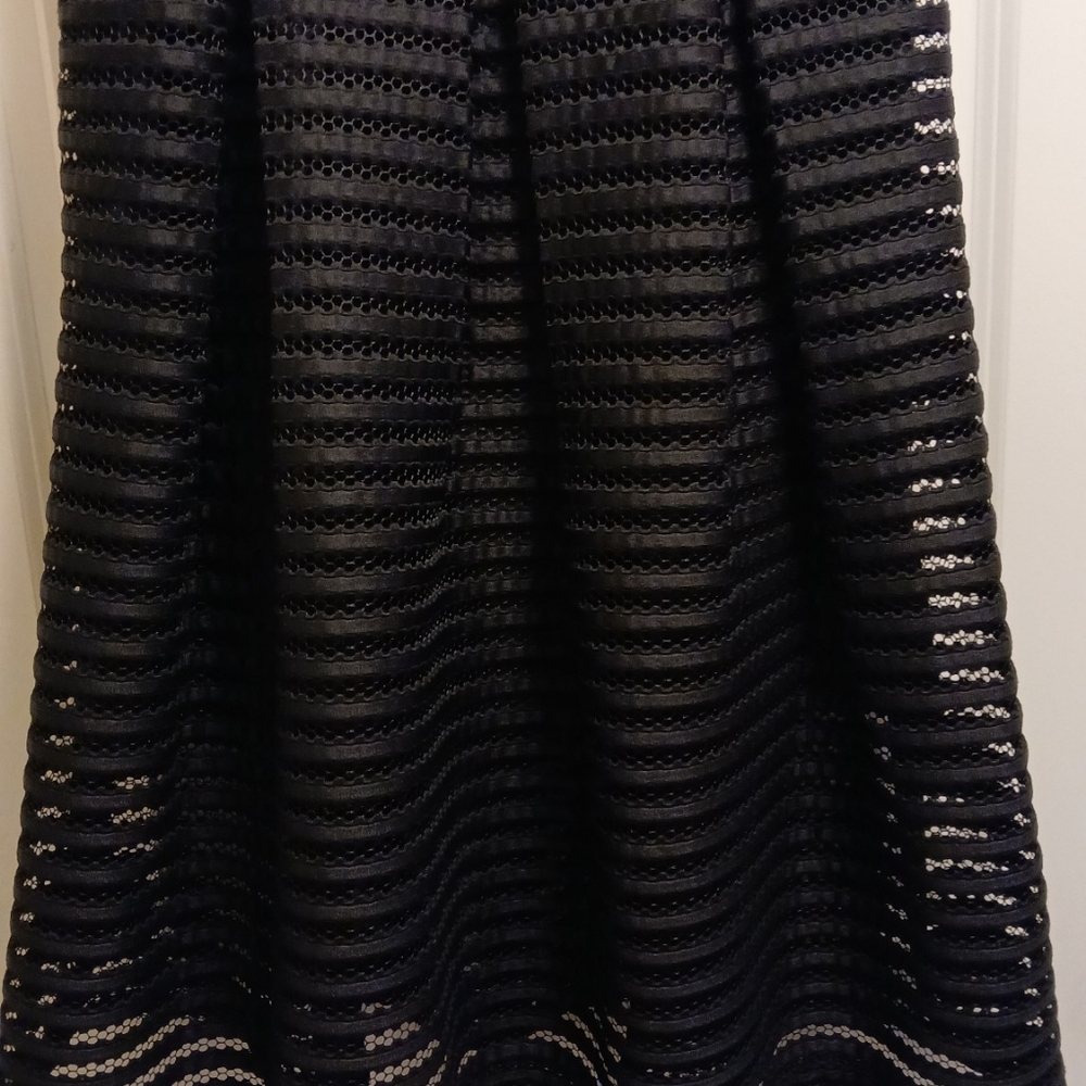 New York & Company Elegant Black skirt